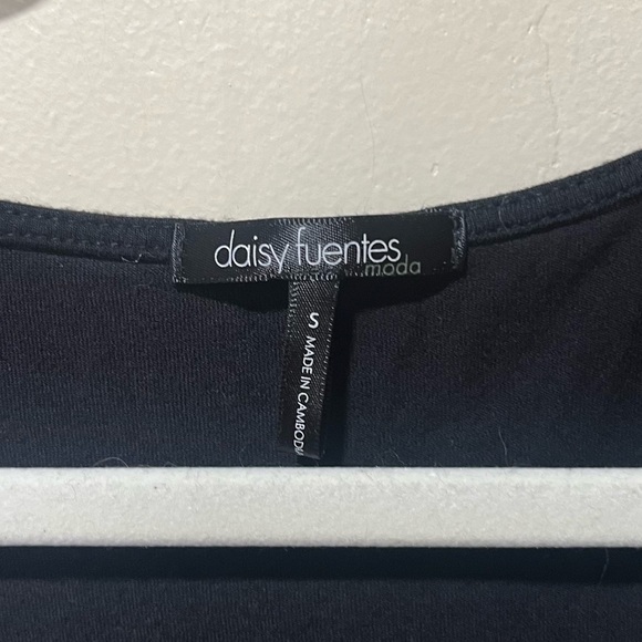 Daisy Fuentes black ruffle tank top - Picture 4 of 4